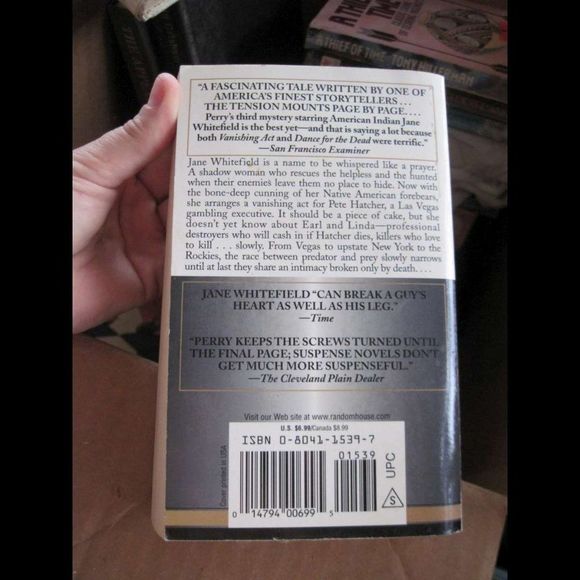 Thomas Perry Shadow Woman Jane Whitefield Novel Paperback Book Bundle for $1 - Picture 2 of 4